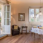 Ribot Stunning Balcony Walls View With Parking * Лукка