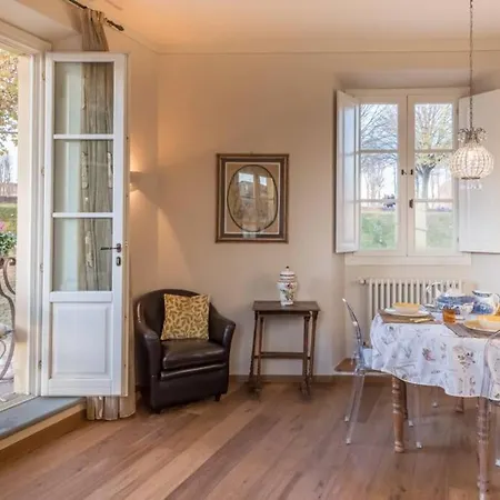 Ribot Stunning Balcony Walls View With Parking * Lucca