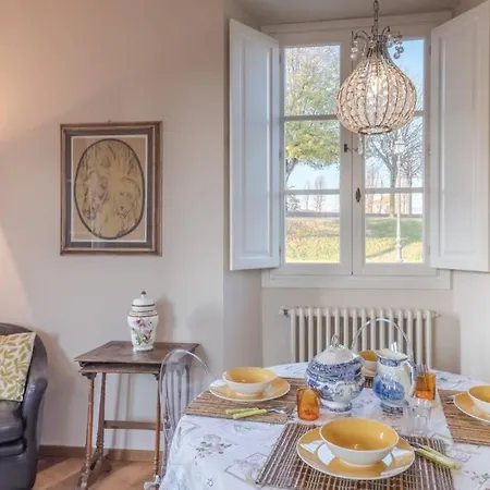 شقة Ribot Stunning Balcony Walls View With Parking لوكا