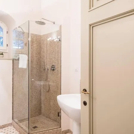 Appartement Ribot Stunning Balcony Walls View With Parking Lucca